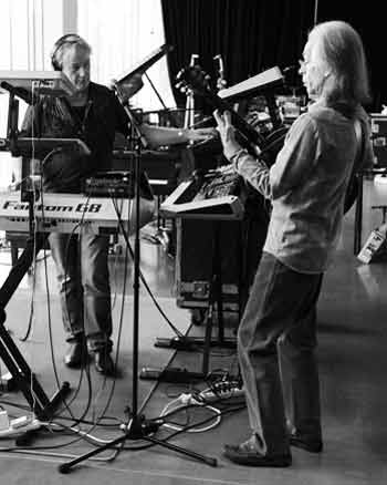 Steve Howe, YES guitarist